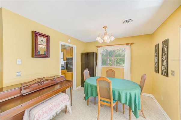 Chandelier, Dining room, Interior