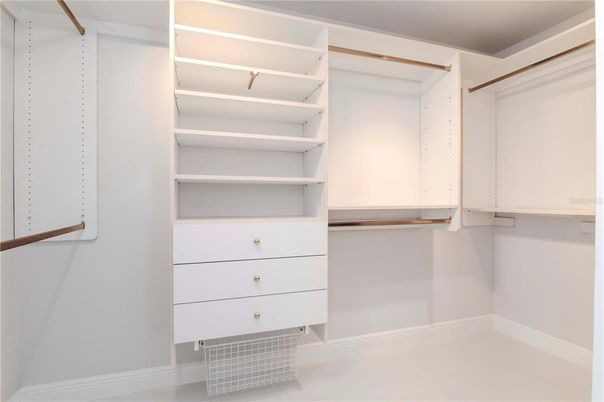 Interior, Walk-in Closets