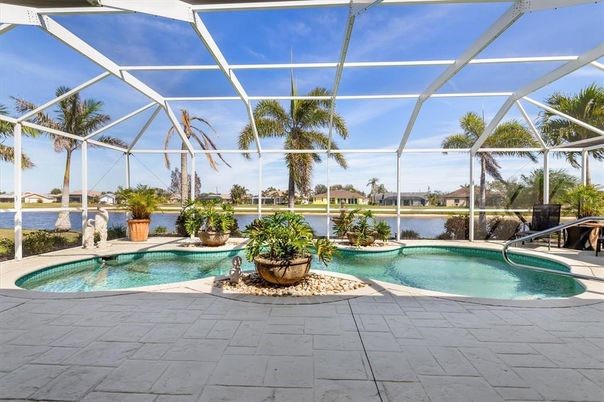 Glass Ceilings, Interior, Pool, Sun Room, Water