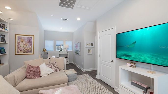 Interior, Living room, Recessed Lighting, Wood Texture Flooring