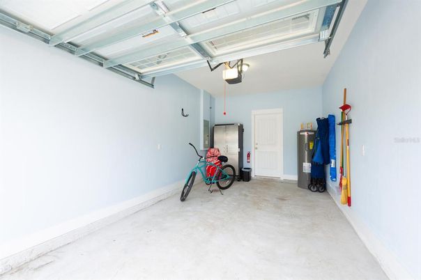 Garage, Interior