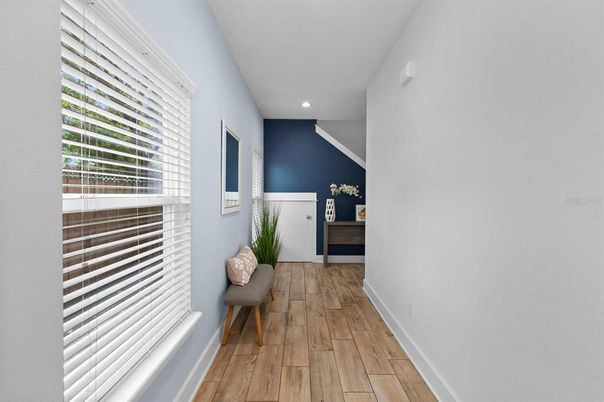 Interior, Recessed Lighting, Wood Texture Flooring