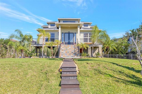 Backyard, Exterior, Facade, Mediterranean