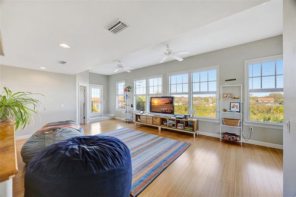 Interior, Recessed Lighting, Wood Texture Flooring