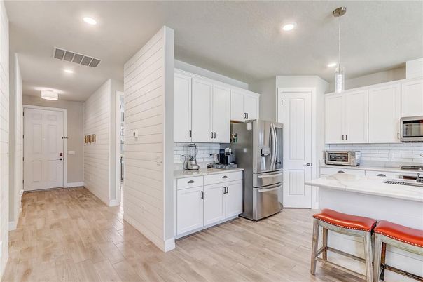 Dining room, Interior, Kitchen, Pendant Lights, Recessed Lighting, Wood Texture Flooring