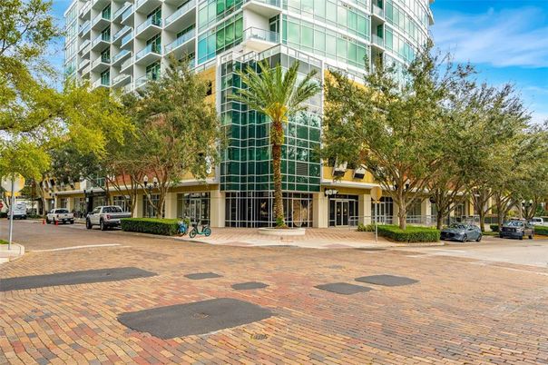 Exterior, Facade, Condo Building