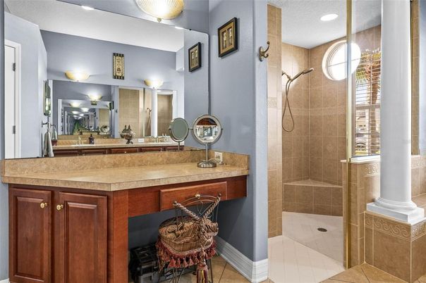 Bathroom, Interior, Recessed Lighting