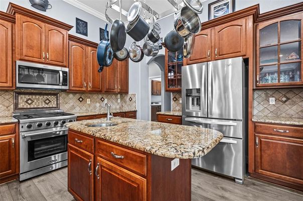 Interior, Kitchen, Stainless Steel Appliances, Wood Texture Flooring
