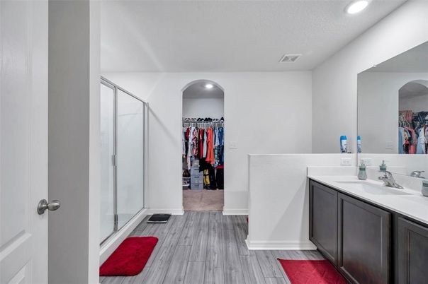 Bathroom, Interior, Recessed Lighting, Walk-in Closets, Wood Texture Flooring