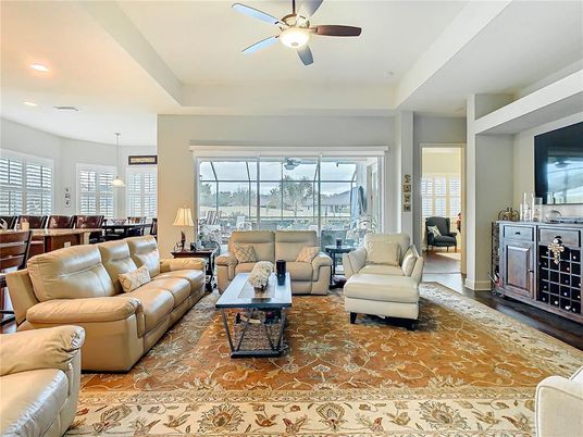 Dining room, Interior, Living room, Pendant Lights, Recessed Lighting