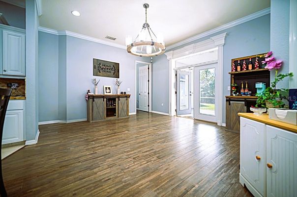 Interior, Pendant Lights, Recessed Lighting, Wood Texture Flooring