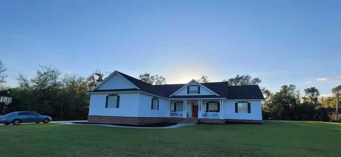 Attached, Backyard, Exterior, Facade, Farmhouse