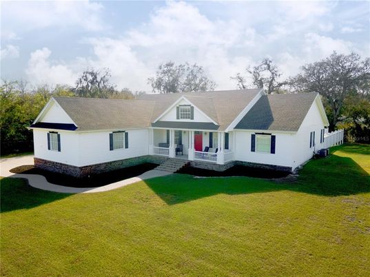 Backyard, Exterior, Facade, Farmhouse