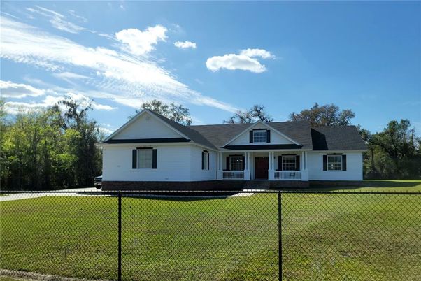 Backyard, Exterior, Facade, Farmhouse