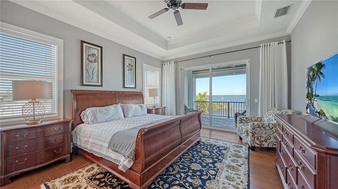 Bedroom, Interior, Water, Wood Texture Flooring