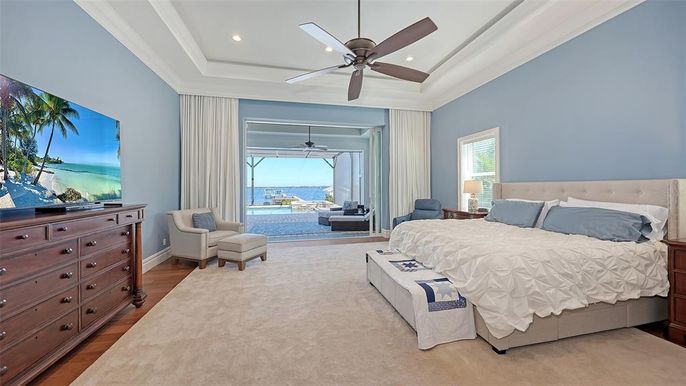 Bedroom, Interior, Recessed Lighting, Water, Wood Texture Flooring