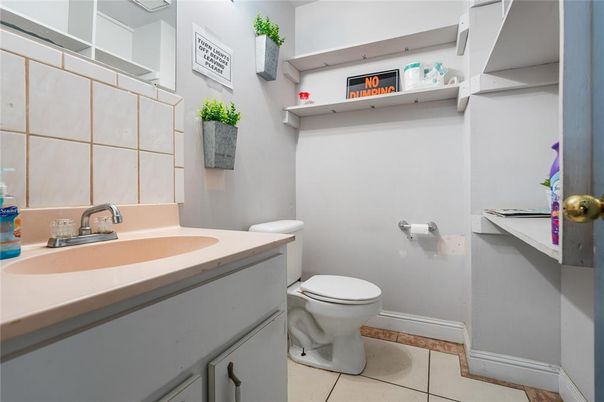 Bathroom, Interior