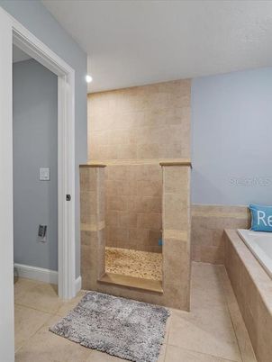 Bathroom, Interior, Recessed Lighting