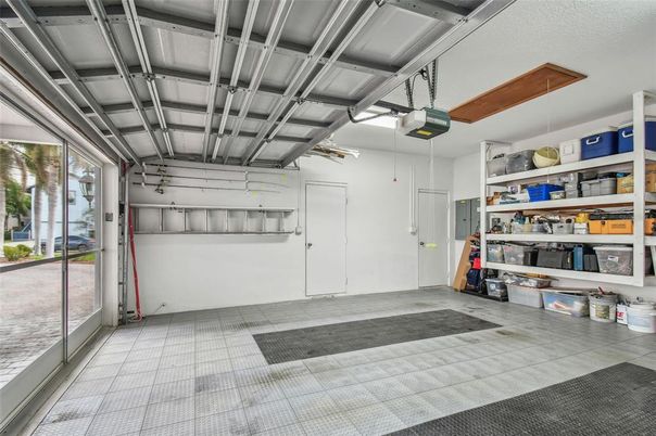 Garage, Interior