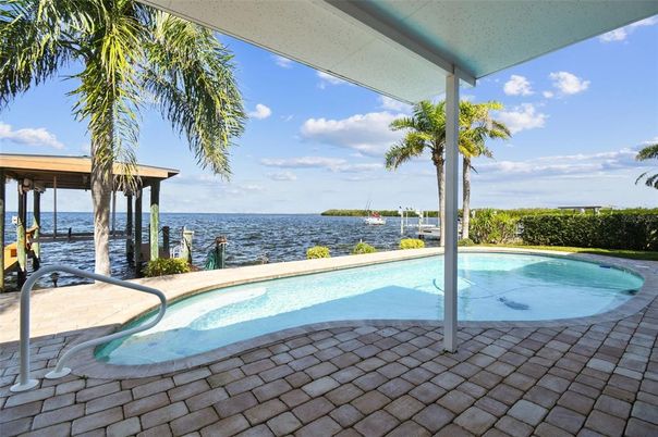 Exterior, Lake, Pool, Water