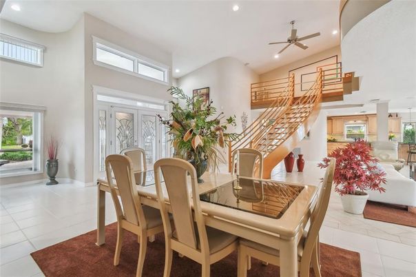 Dining room, Interior, Recessed Lighting