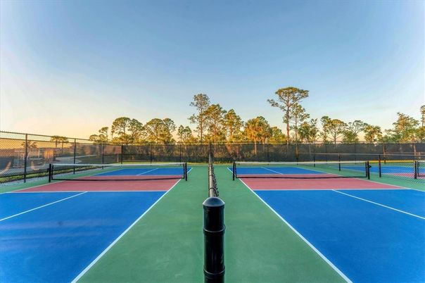 Exterior, Tennis Courts