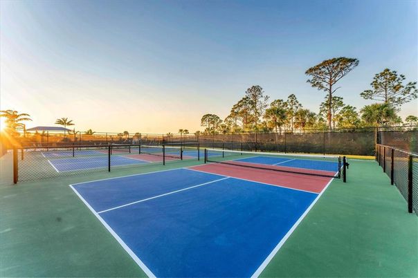 Exterior, Tennis Courts