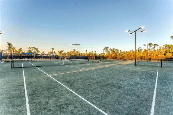 Exterior, Tennis Courts