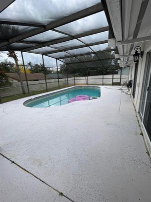 Exterior, Glass Ceilings, Pool, Sun Room