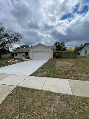 Backyard, Detached Garage, Exterior
