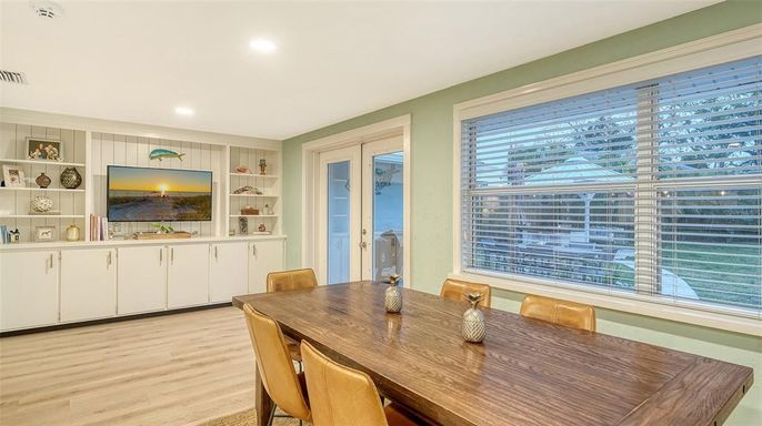 Dining room, Interior, Recessed Lighting, Wood Texture Flooring