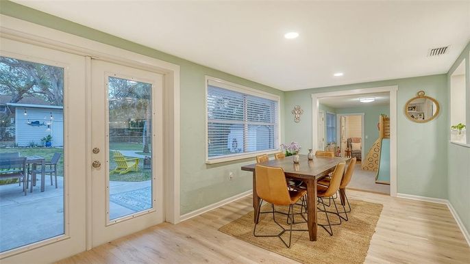 Dining room, Interior, Recessed Lighting, Wood Texture Flooring