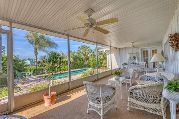 Dining room, Interior, Sun Room