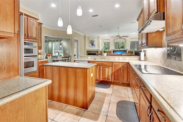 Dining room, Interior, Kitchen, Pendant Lights, Recessed Lighting