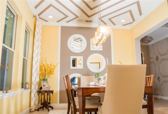 Dining room, Interior, Pendant Lights, Recessed Lighting