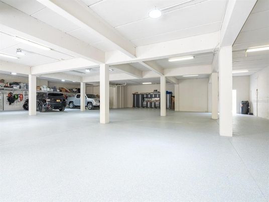 Garage, Interior