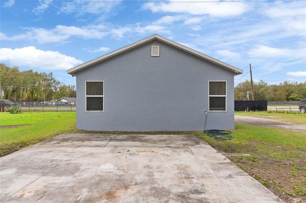 Backyard, Exterior