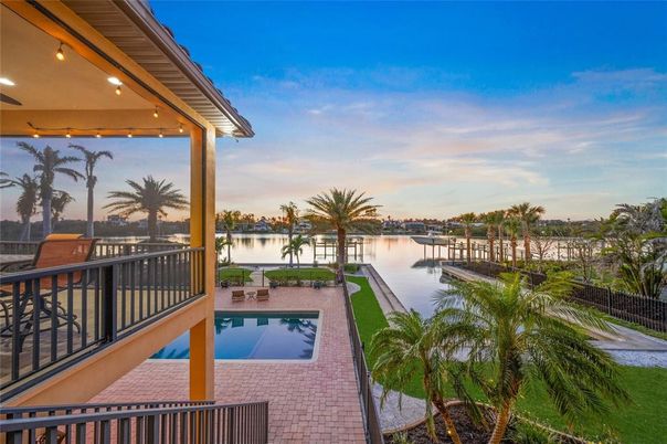 Exterior, Lake, Pool, Water