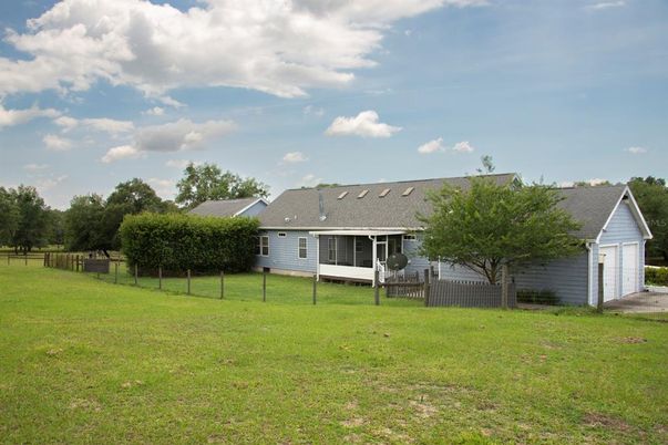 Backyard, Detached Garage, Exterior