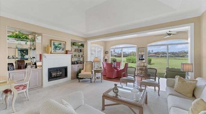Fireplace, Interior, Living room