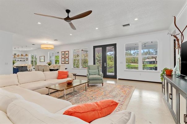 Dining room, Interior, Living room, Recessed Lighting