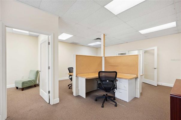 Home Office, Interior