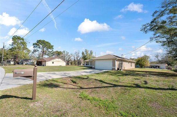 Backyard, Detached Garage, Exterior