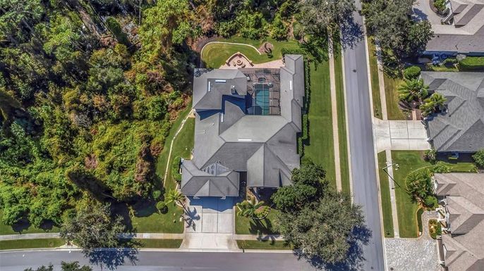 Exterior, Drone