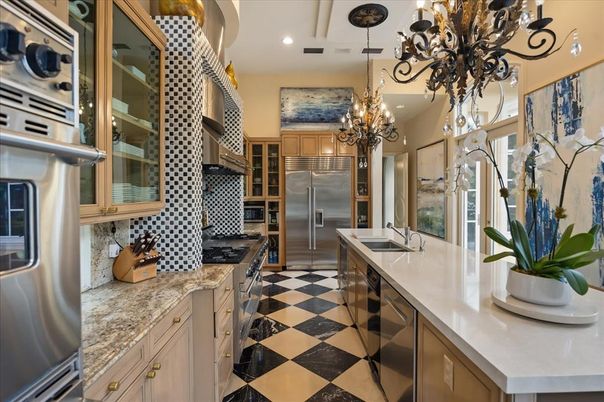 Chandelier, Interior, Kitchen, Recessed Lighting, Stainless Steel Appliances