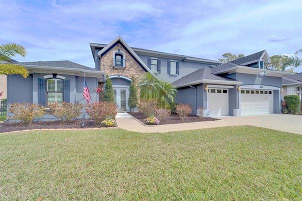 Attached, Exterior, Facade, Ranch