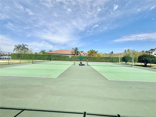 Exterior, Tennis Courts