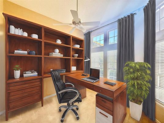 Home Office, Interior