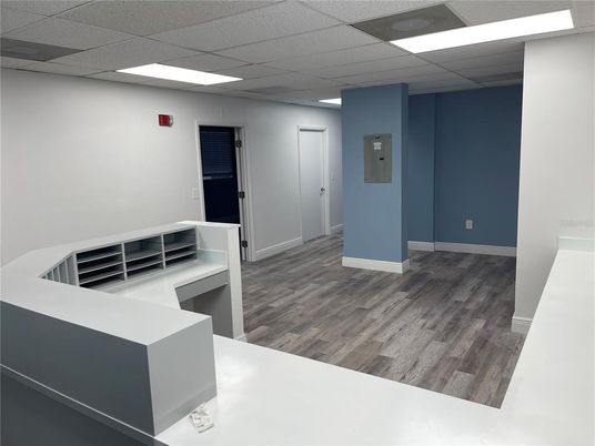 Elevator, Interior, Recessed Lighting, Wood Texture Flooring