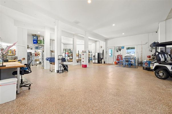 Fitness Equipment, Interior, Recessed Lighting